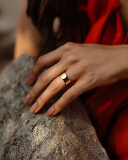 ELARA™ Balance Ring